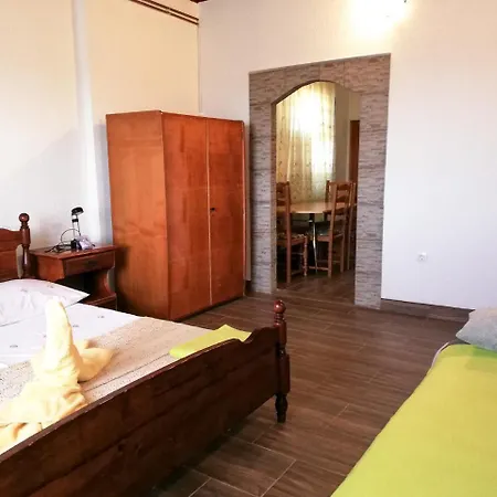 Nevenka Apartment Starigrad Paklenica