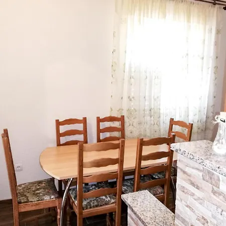 Nevenka Starigrad Paklenica